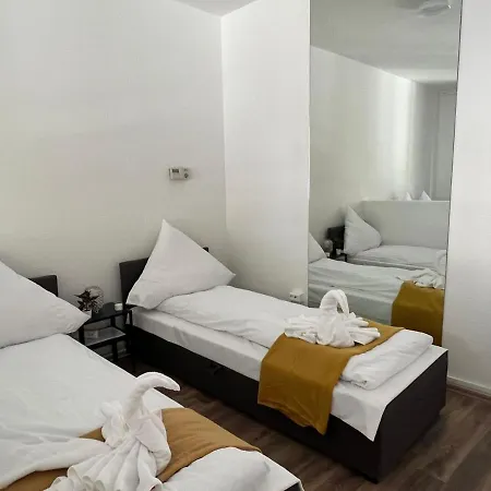 Apartment Shared At Heumarkt, City Center