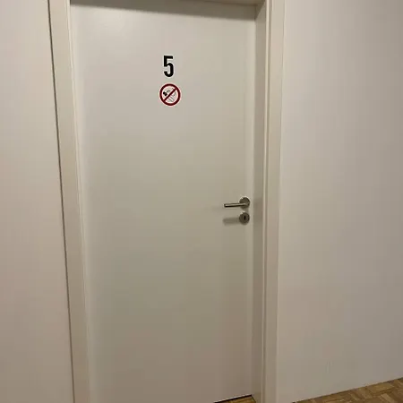 Shared At Heumarkt, City Center *