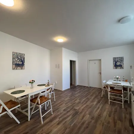 דירה Shared At Heumarkt, City Center