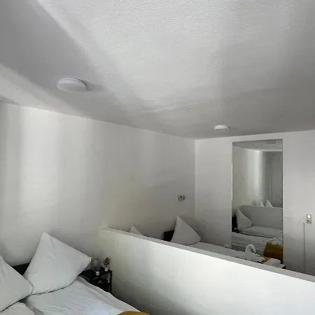 Shared At Heumarkt, City Center * קלן