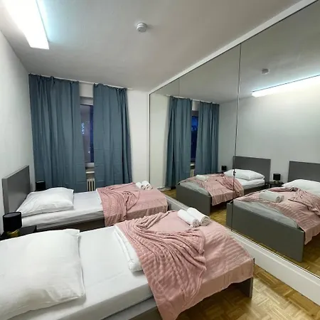 Shared At Heumarkt, City Center דירה *